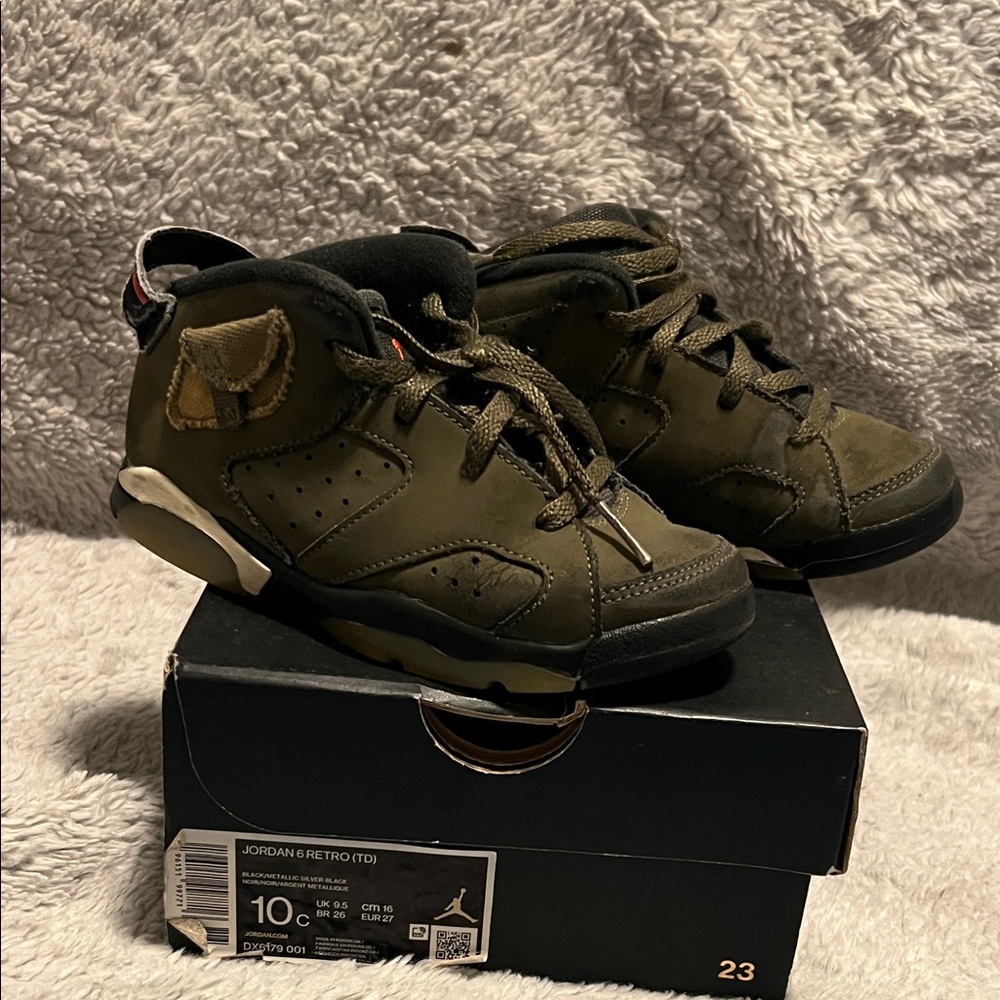 Travis Scott Olive Jordan 6s